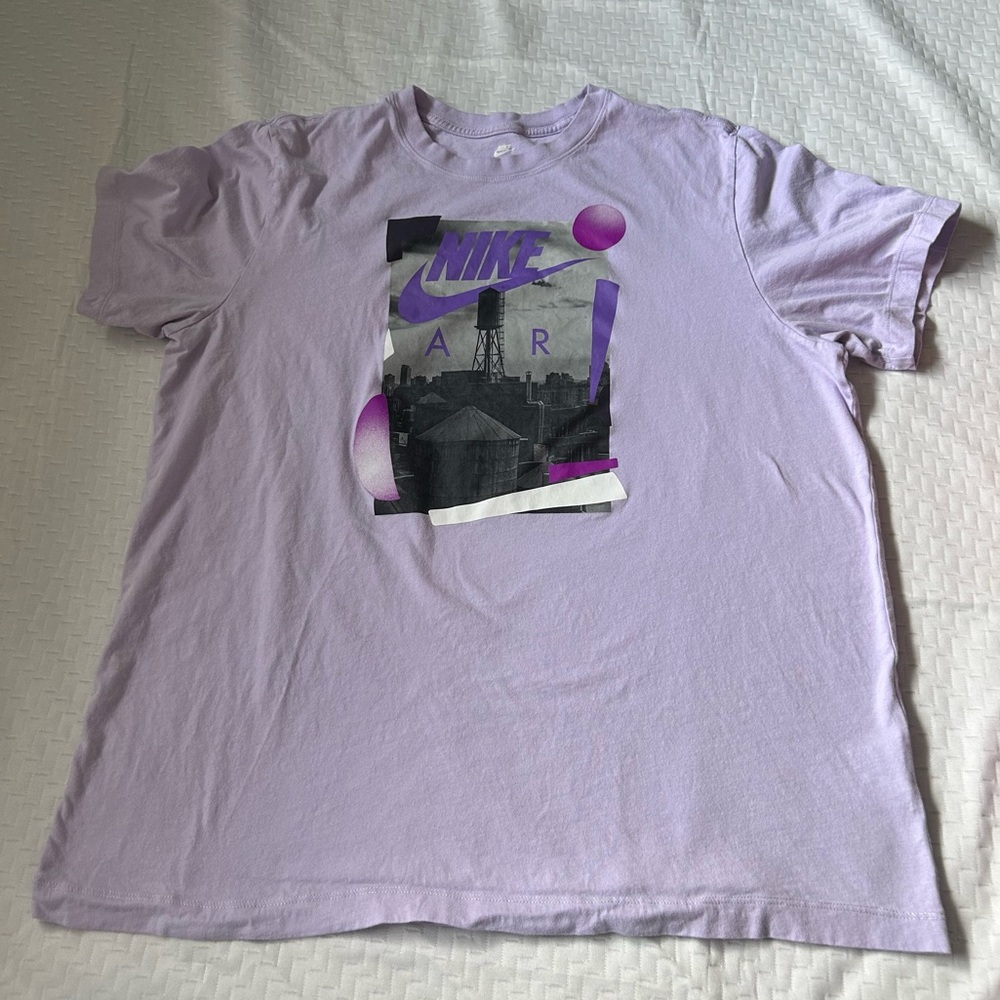 Nike Men's Purple Graphic Tee